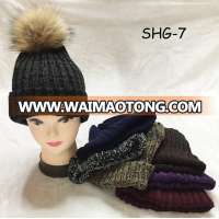 Fashion hot selling yiwu fancy pleasant woman men faux fur pompom crochet acrylic caps unisex chunky wholesale factory knit hats